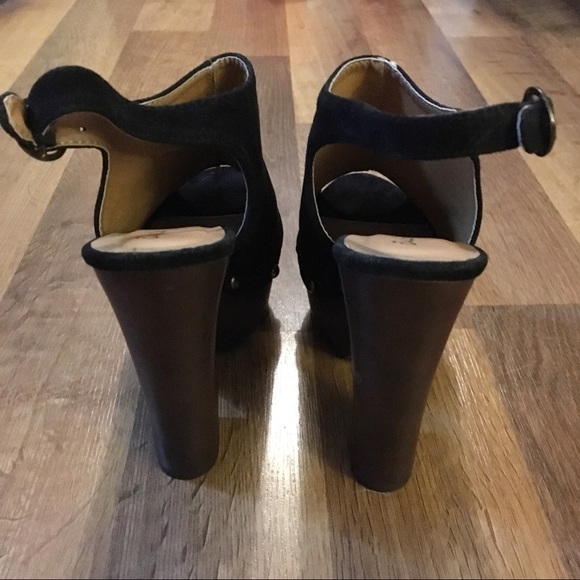 Qupid > Heels - Picture 3 of 7